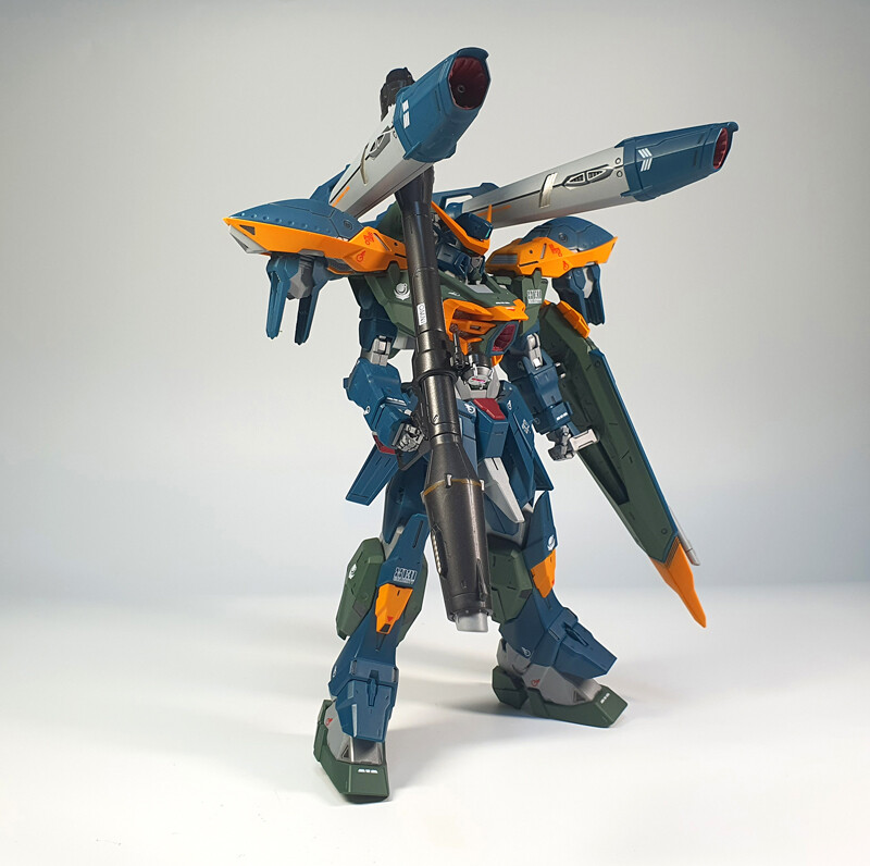 [풀메카닉스]캘러미티 건담_3.jpg