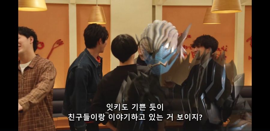 [가면라이더 리바이스] 흔한 주역 캐릭터의 단역 홍보_2.jpg