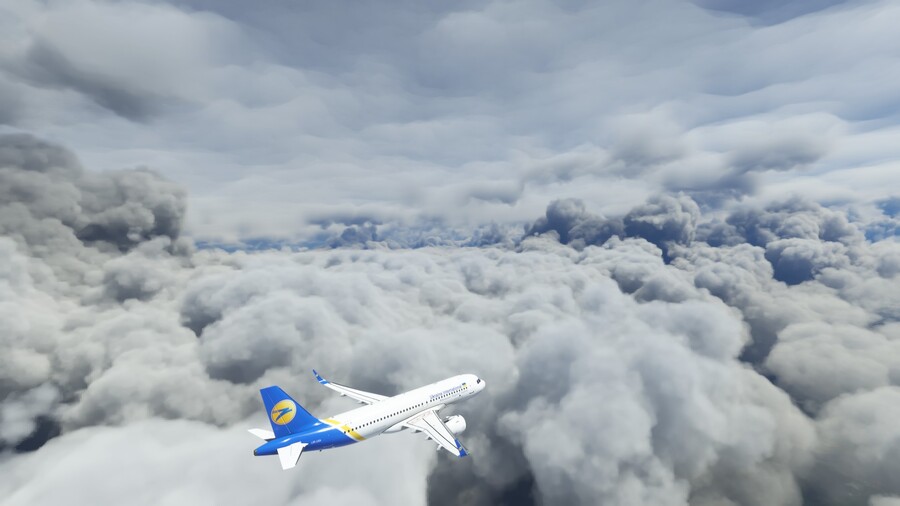 플심) 구름 낀 날이 감성은 좋다_1.jpg