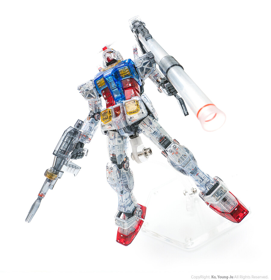 MG 퍼스트 건담 3.0 클리어 컬러 (RX-78-2 Gundam) 리뷰_44.jpg