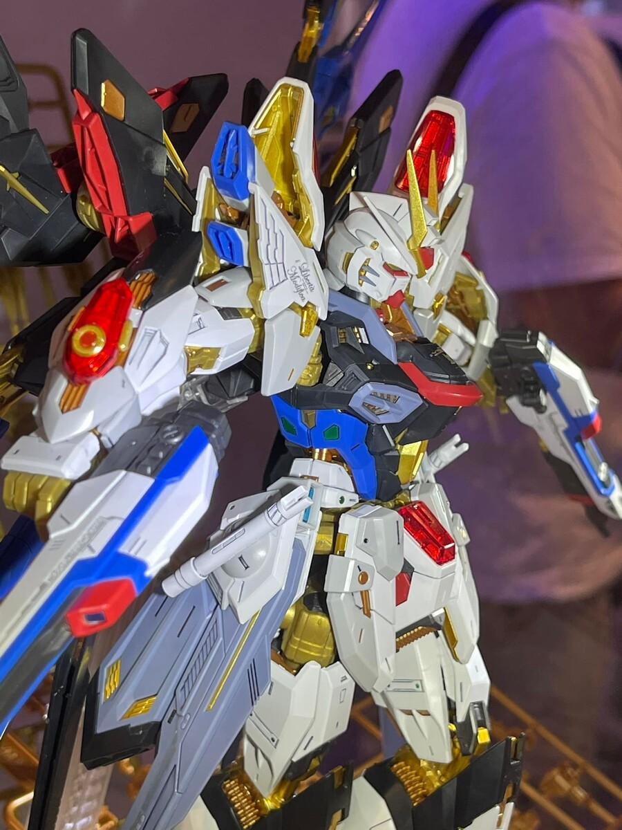 [반다이] MGEX 스트라이크 프리덤 건담 전시사진_10.jpg