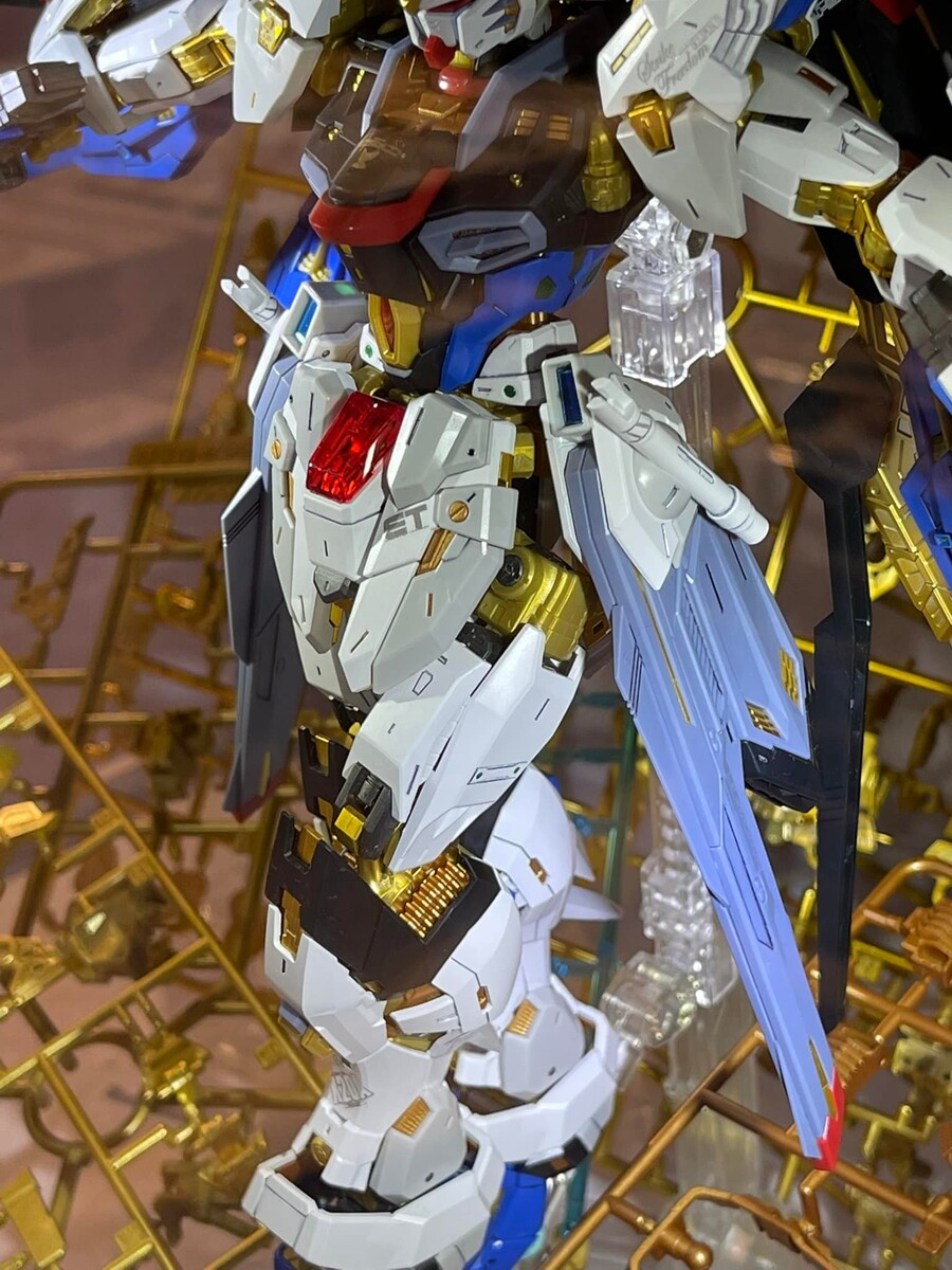 [반다이] MGEX 스트라이크 프리덤 건담 전시사진_20.jpg