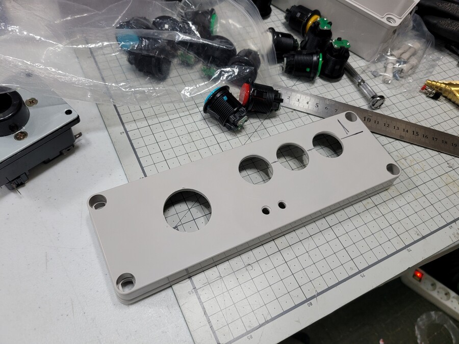 책꽂이에 쏘옥 들어가는 조이스틱_2.jpg