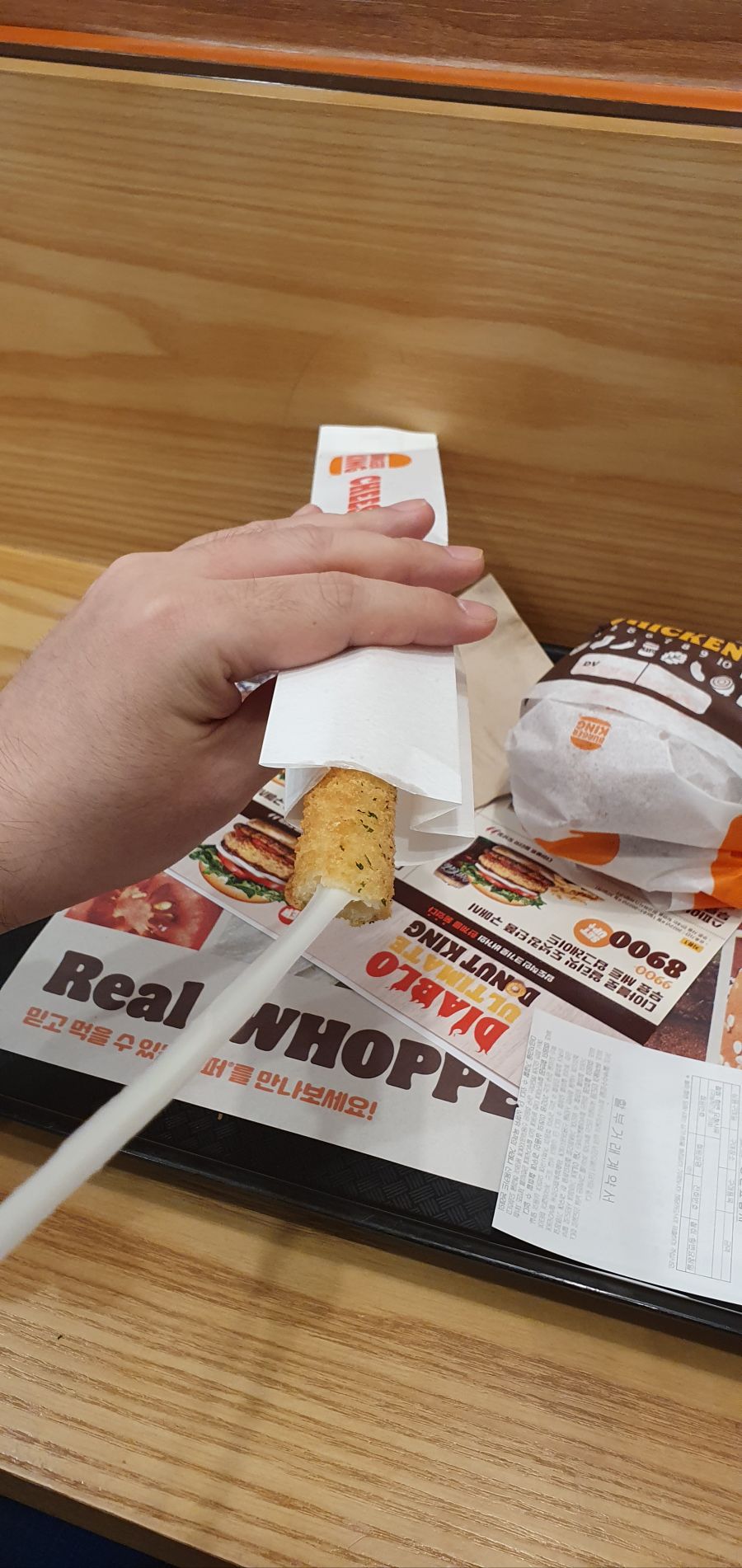 버거킹에서 크리스피 도넛 치킨버거 세트를 먹어봤습니다._7.jpg