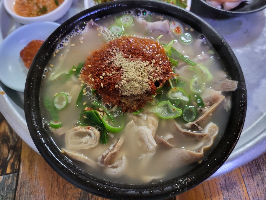 부산 광안리 돼지국밥