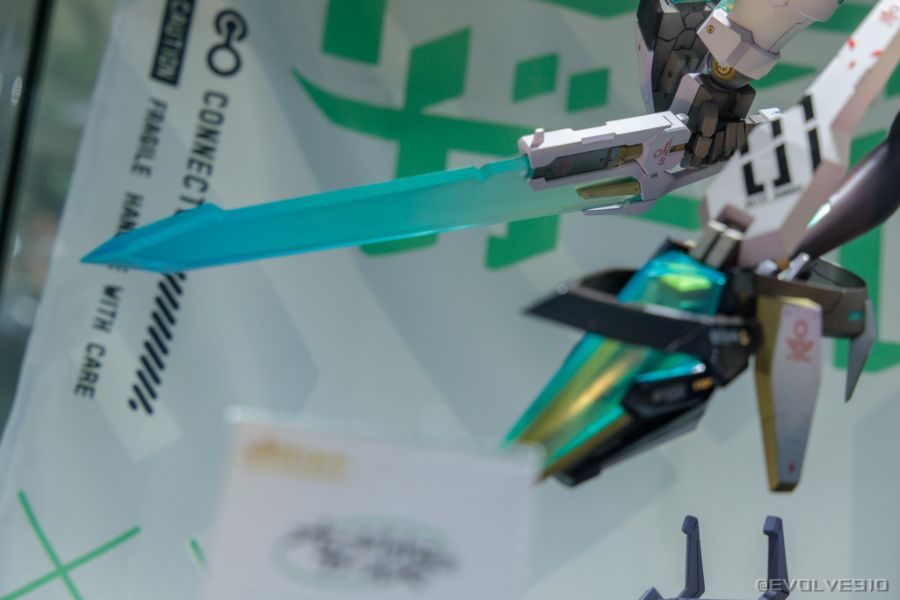 [Vertex] 오빗 걸즈 - 피오나 풀문 전시 사진_12.jpg