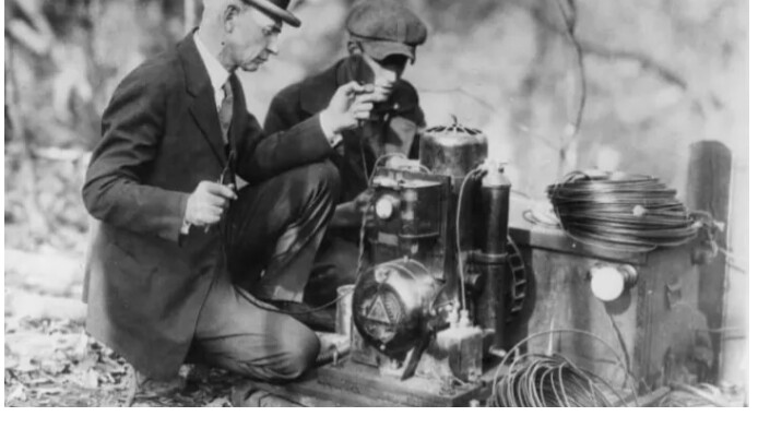 산채로 파묻힌 "플로이드 콜린스"동굴 사망 사건_11.png