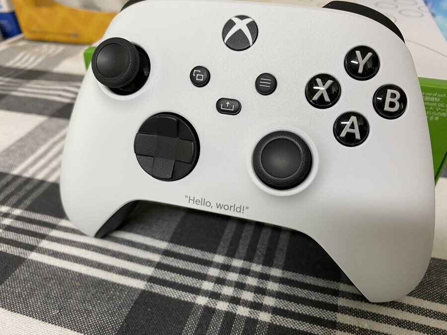 엑박패드] 고무고무그립 나쁘진 않은데_2.jpeg