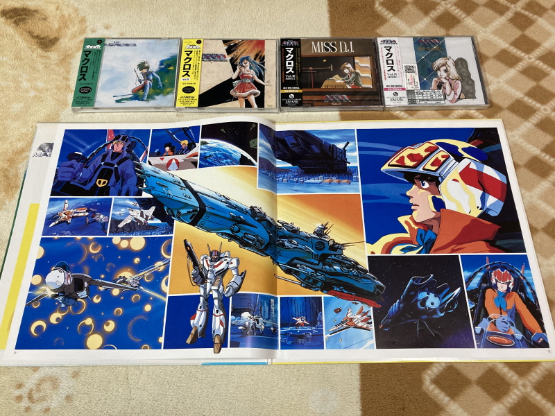 마크로스 1984 팜플렛 & PSP 초시공 냥냥팩 ~_228.jpg