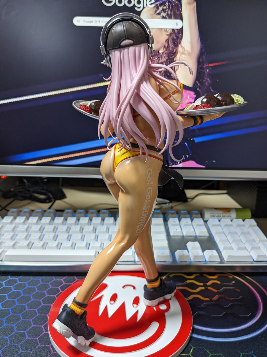 [맥스팩토리] 슈퍼 소니코 비키니 웨이트리스 ver._4.jpg