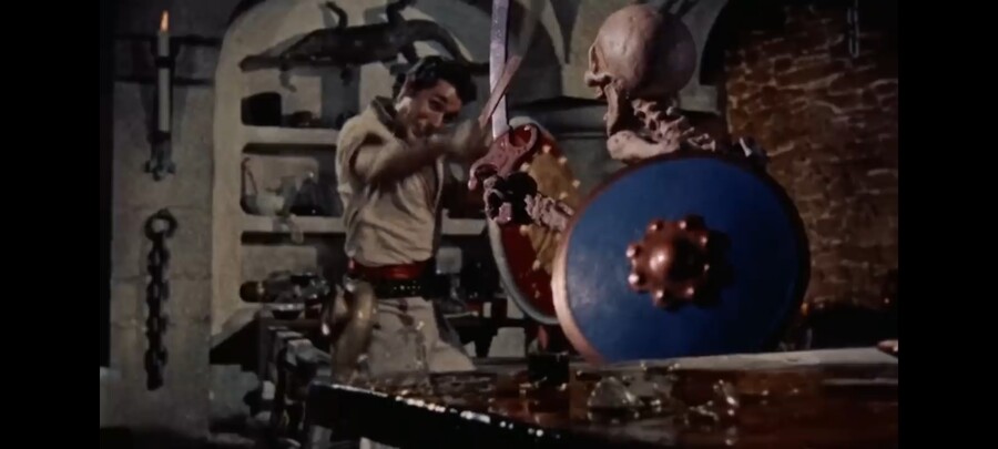 옛날 영화는 특수효과를 어떻게 넣었을까?_7.jpg