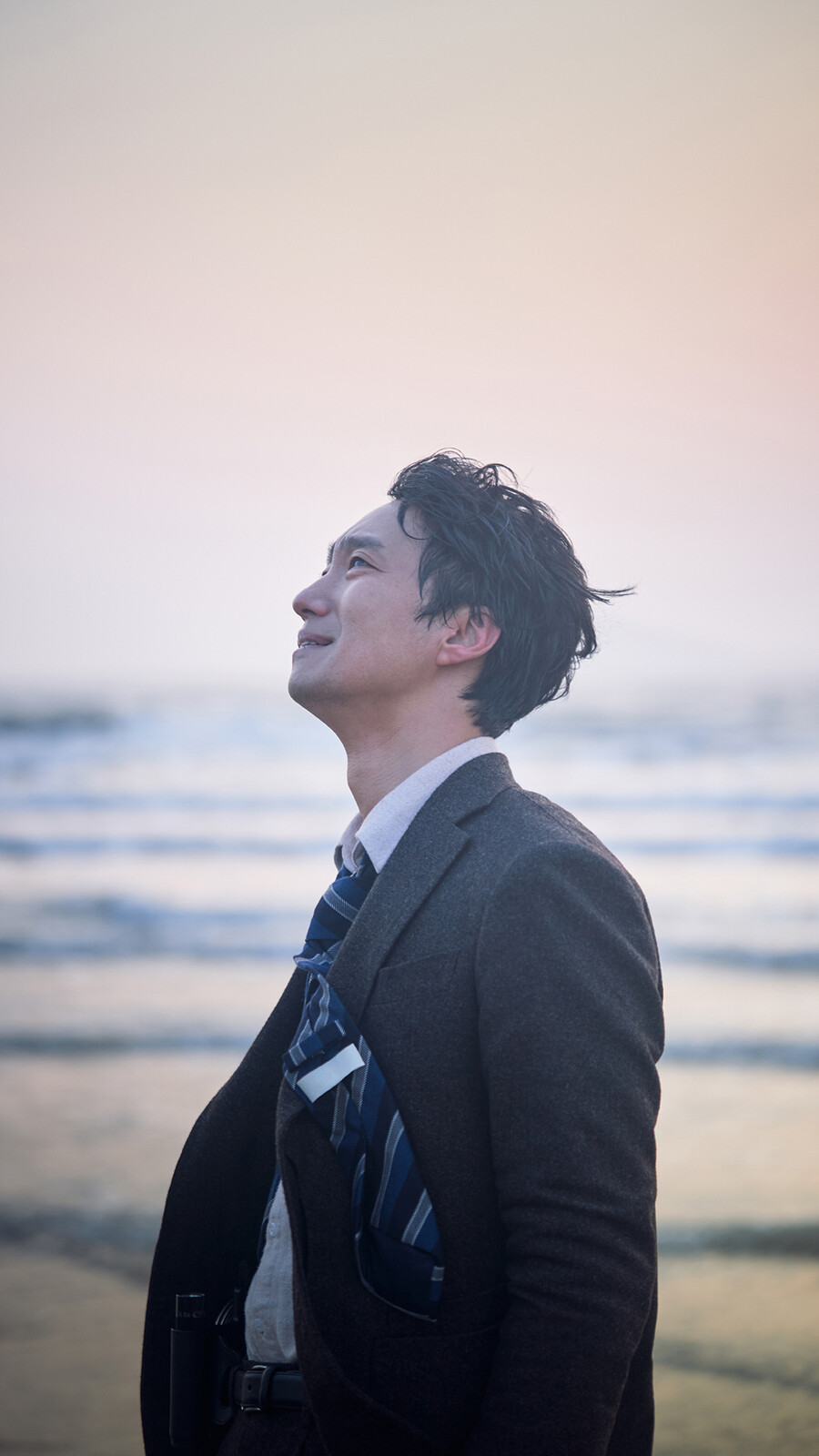 [헤어질 결심] 100만 돌파 기념 모바일 배경화면 5종 배포_8.jpg