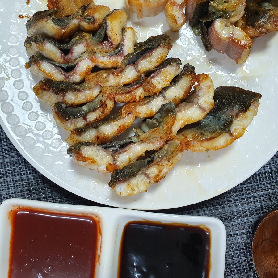 초복날 장어먹으니까 힘나네요ㅋㅋㅋ | 음식 갤러리 초복날 장어먹으니까 힘나네요ㅋㅋㅋ | 음식 갤러리 | 루리웹