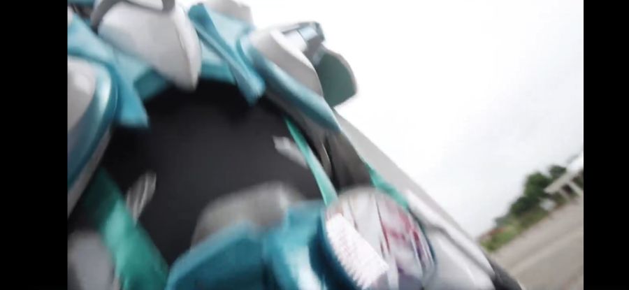 [가면라이더 리바이스] 저가 코스프레가 아닌 livevil_32.jpg