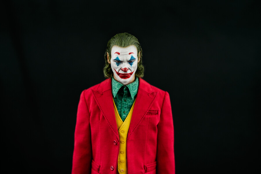 [2019 JOKER] 호아킨 피닉스의 조커 12인치 커스텀 사진입니다._13.jpg