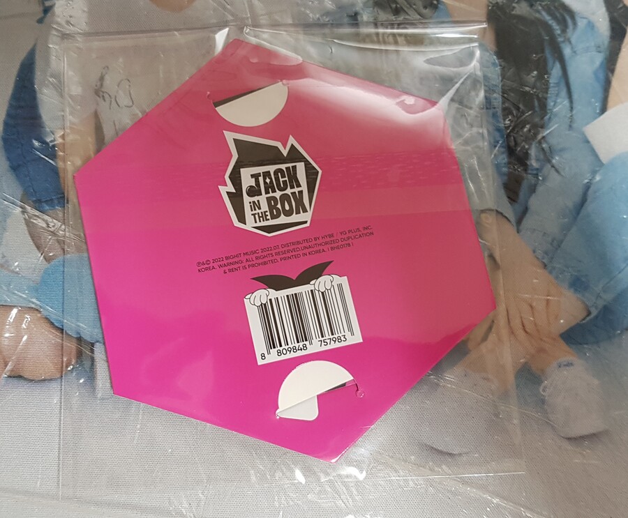 j-hope(제이홉) - Jack In The Box_2.jpg