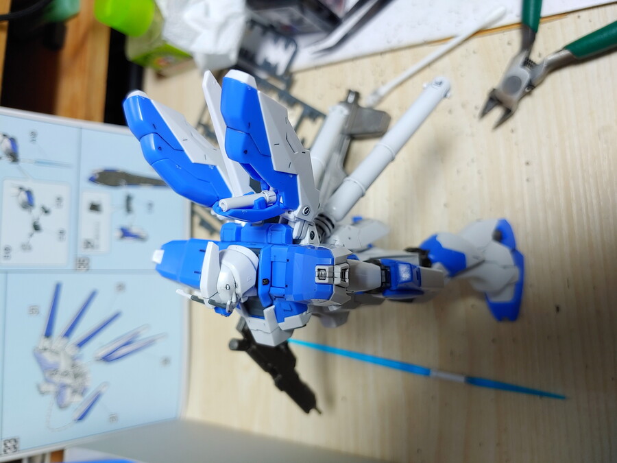 [HGUC] 하이뉴 건담_4.jpg