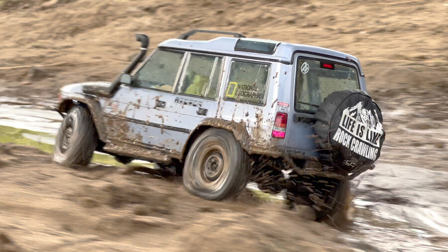 랜드로버 디스커버리 1 진흙탕주행_1.jpg