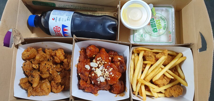자담치킨 3반순살치킨 후라이드/간장/양념 3만원! | 음식 갤러리