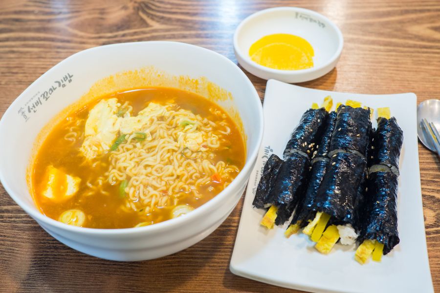 홍성에서 라면 꼬마김밥