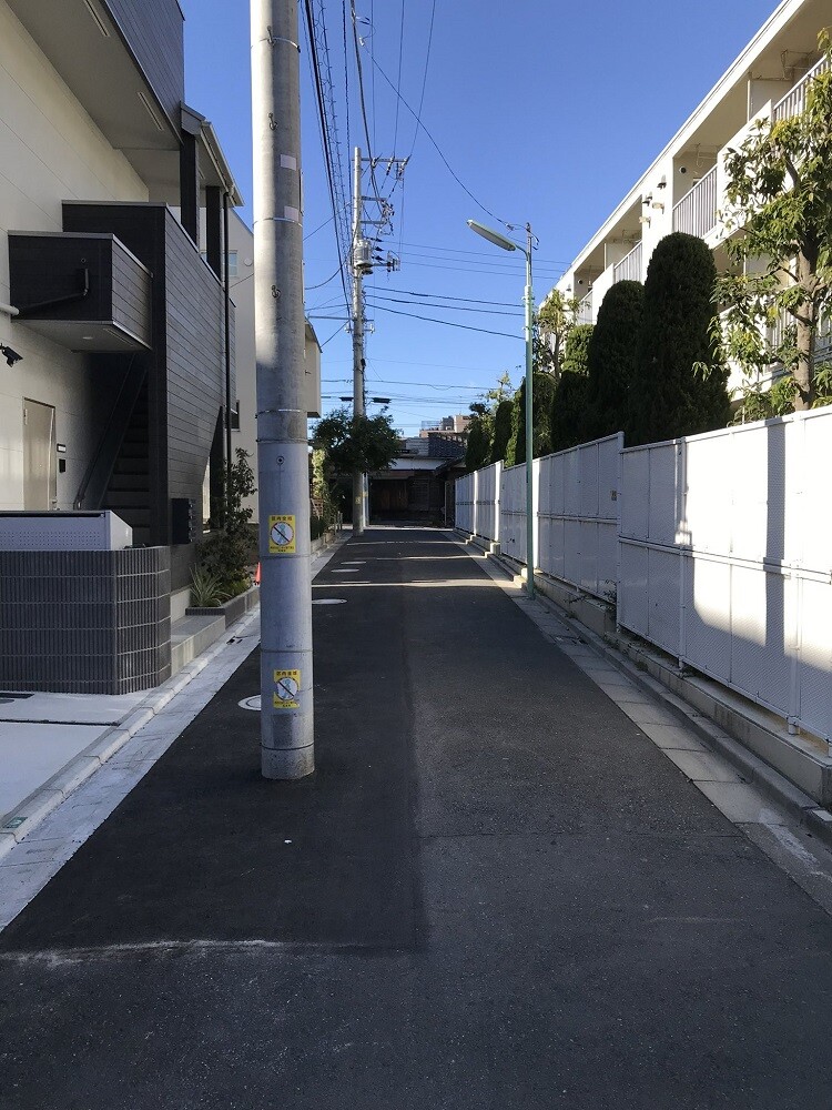 주차장이 필수인 일본의 역대급 신축 주택_1.jpg