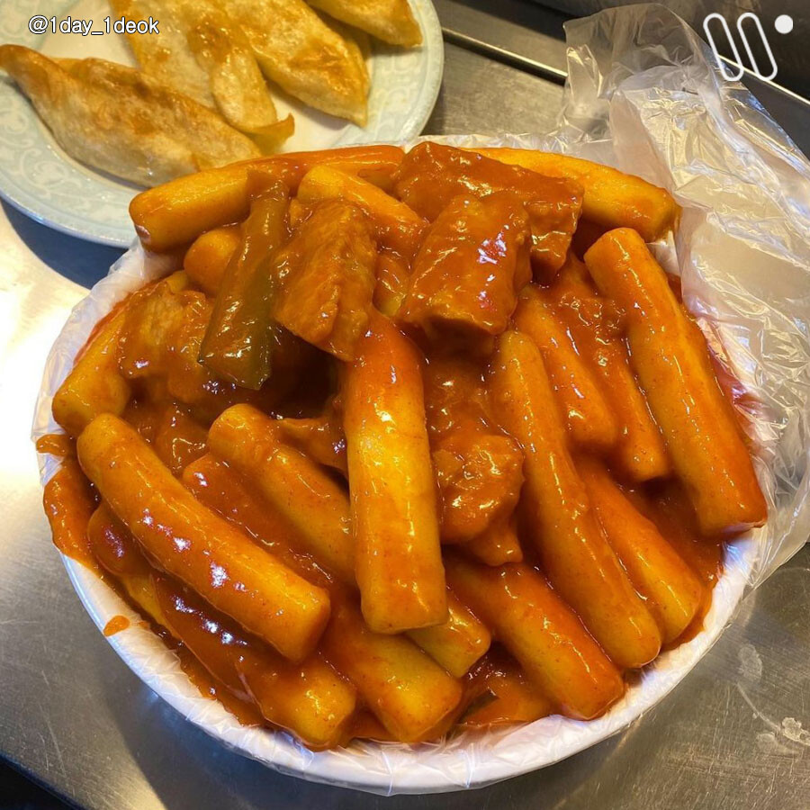 서울 구로구에서 옛날 밀 떡볶이를 먹을 수 있는 시장
