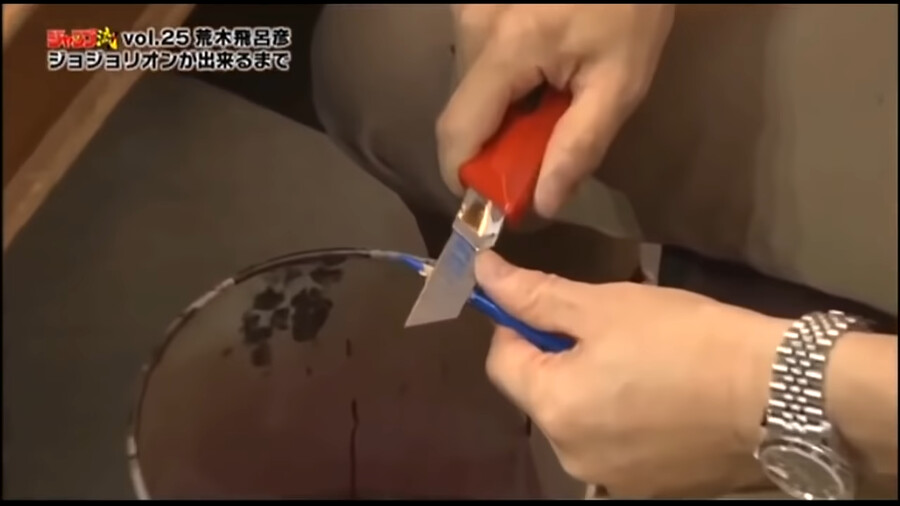 어느 만화가가 원고를 그리는 과정_1.png