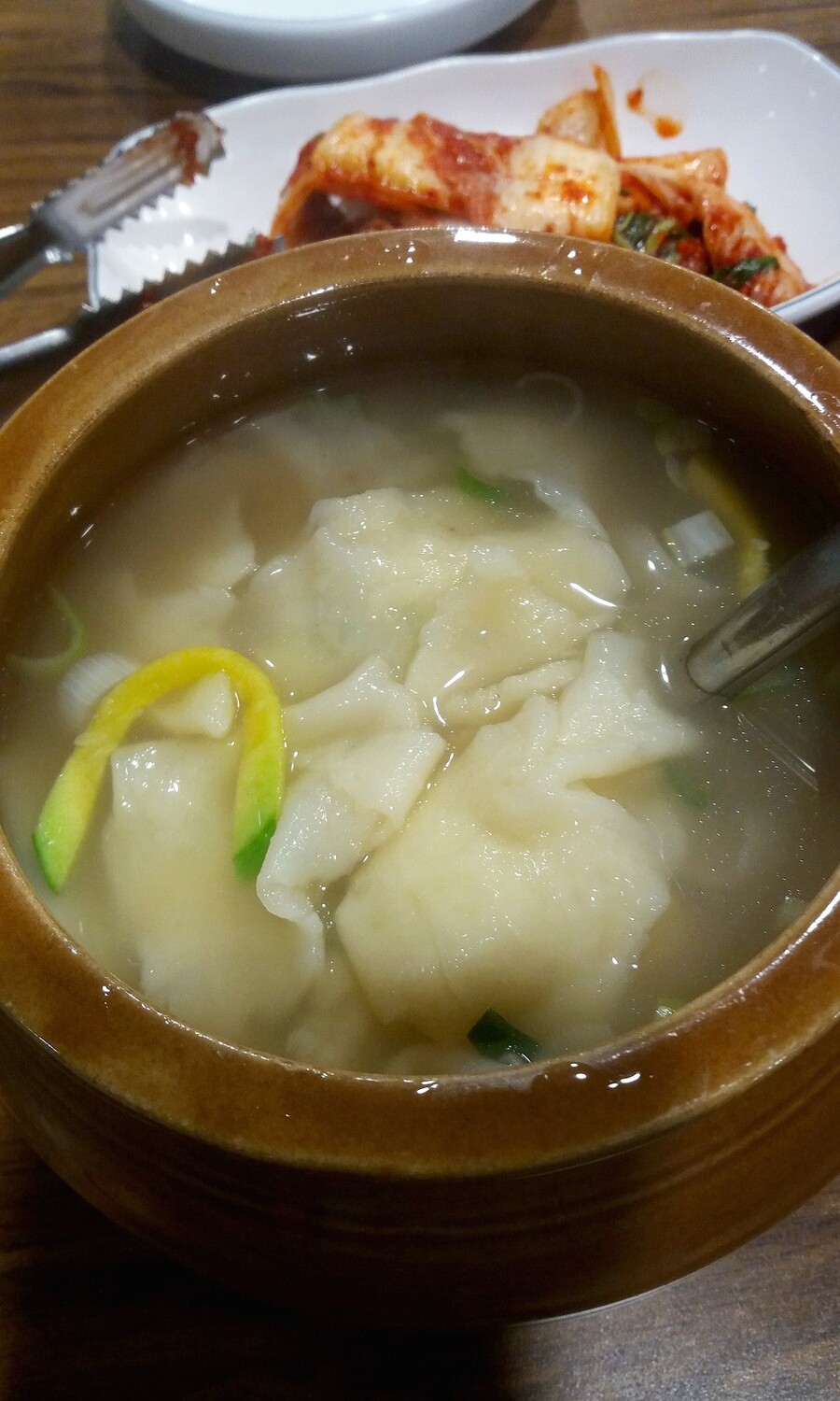 수제비는 너무 맛있어