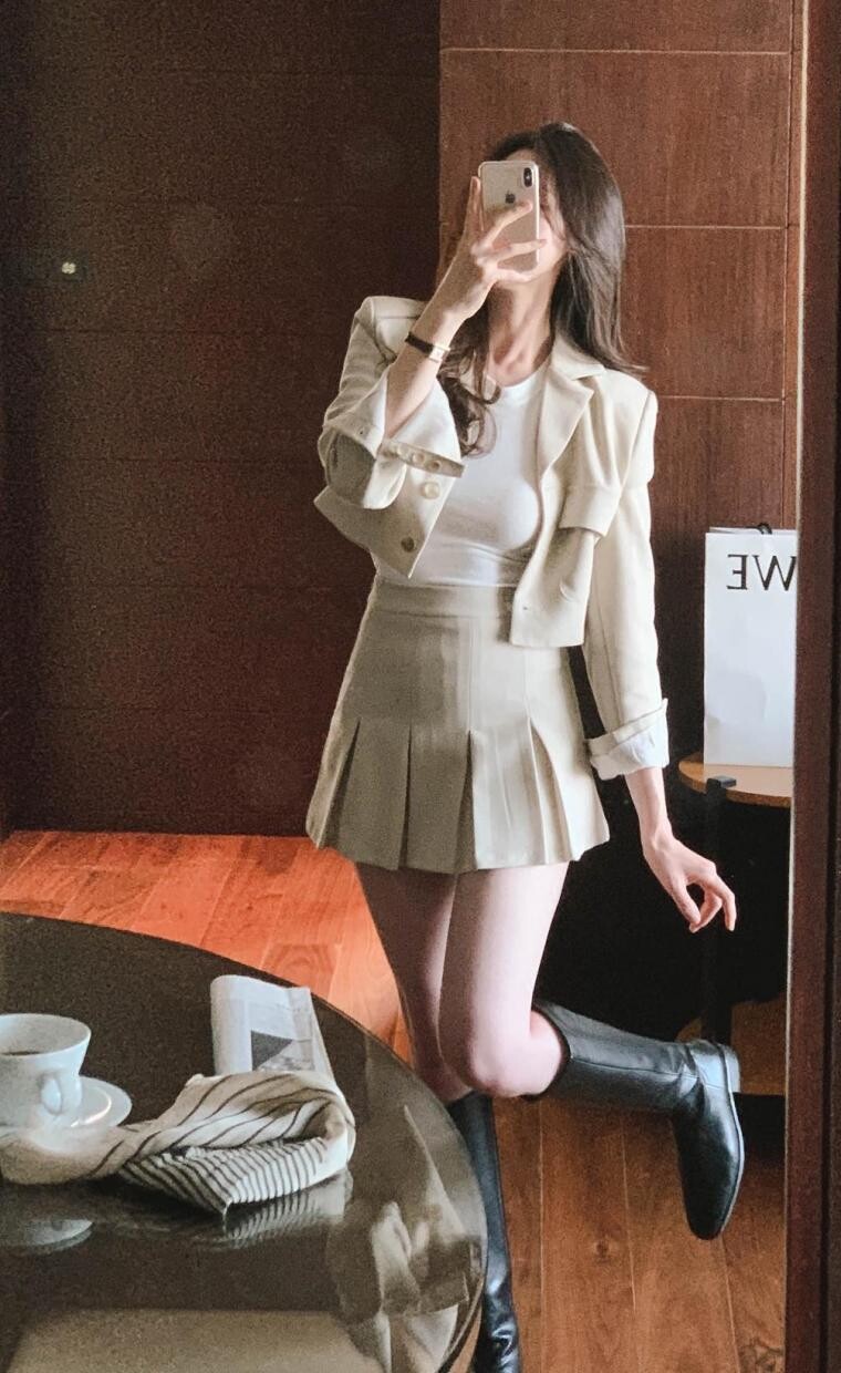 호불호) 갈리는 남의 여친룩_6.jpeg