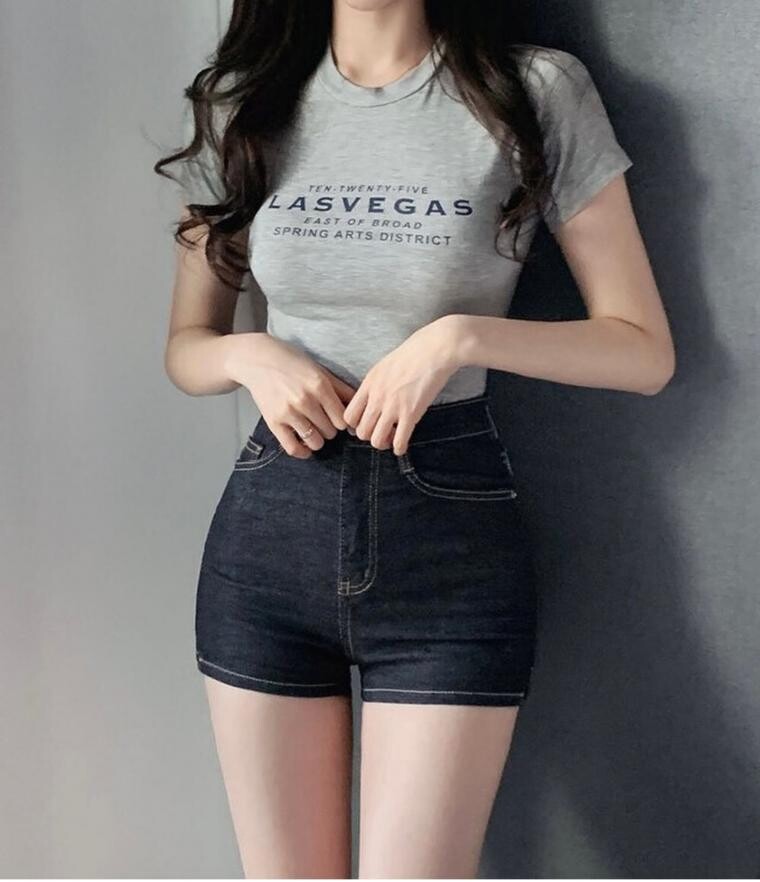 호불호) 갈리는 남의 여친룩_15.jpeg