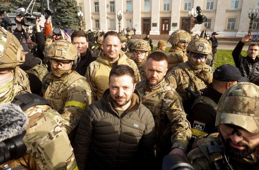 우크라이나 젠렌스키 대통령 헤르손 방문_3.jpg