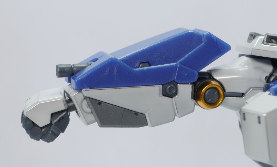 RG 하이뉴 건담 [티타늄 피니시] 해외 리뷰_25.jpg
