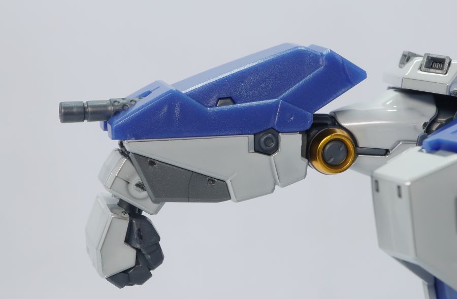 RG 하이뉴 건담 [티타늄 피니시] 해외 리뷰_26.jpg