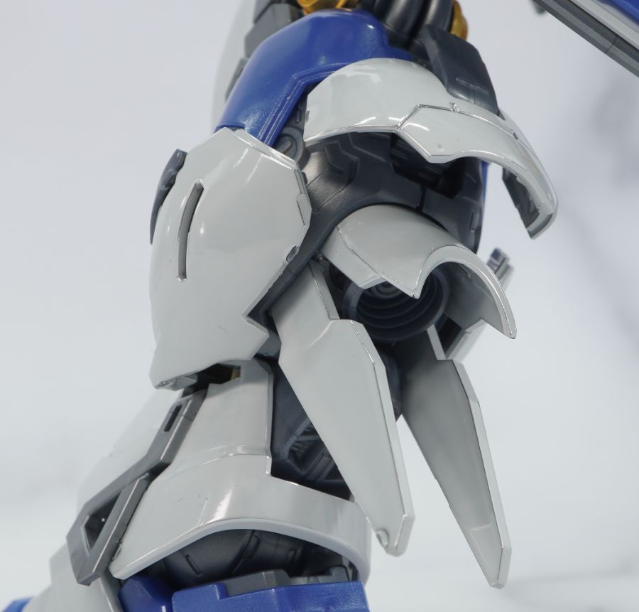RG 하이뉴 건담 [티타늄 피니시] 해외 리뷰_53.jpg