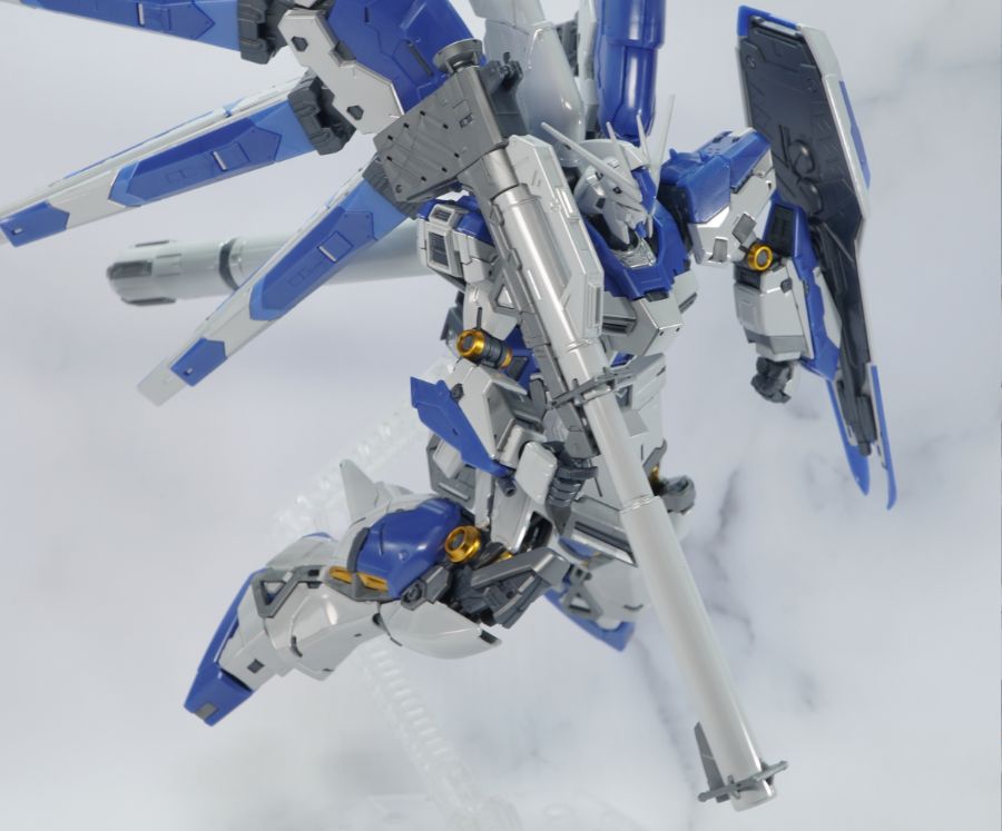 RG 하이뉴 건담 [티타늄 피니시] 해외 리뷰_61.jpg