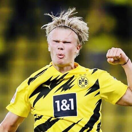 오늘자 새로운 머리스타일을 보여주는 꽃미남 축구선수_2.png