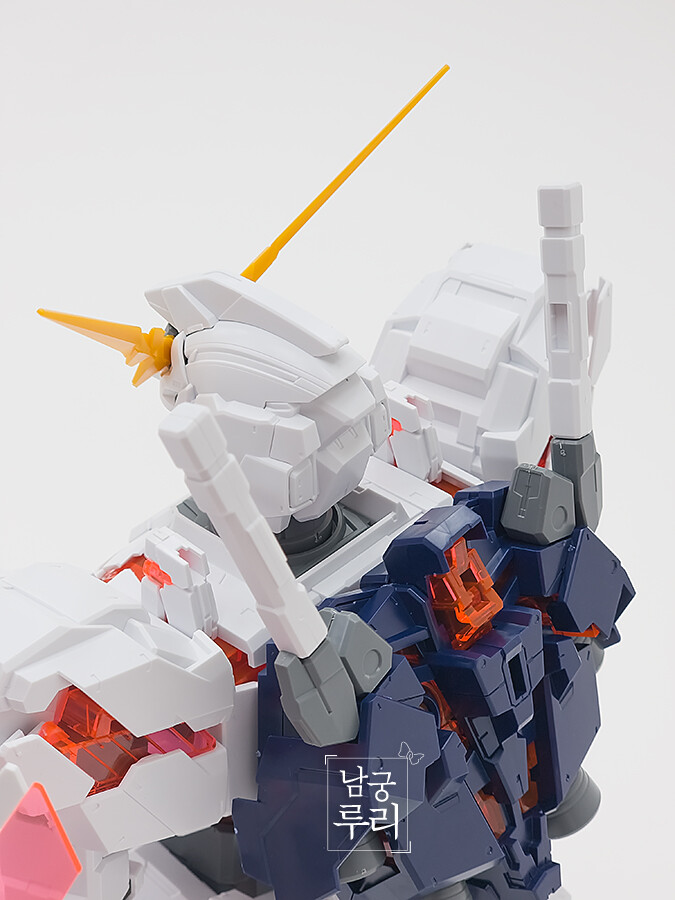 (스압) 건프라 뉴비 남궁루리의 네 번째 완성작, 유니콘 건담 메가사이즈 (DM)_20.jpg