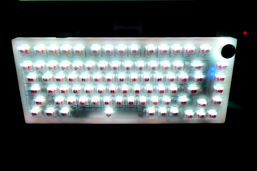 [자작] 아내랑 내꺼 키보드 만든거 좀 봐줘요(feat. LED)_1.jpg