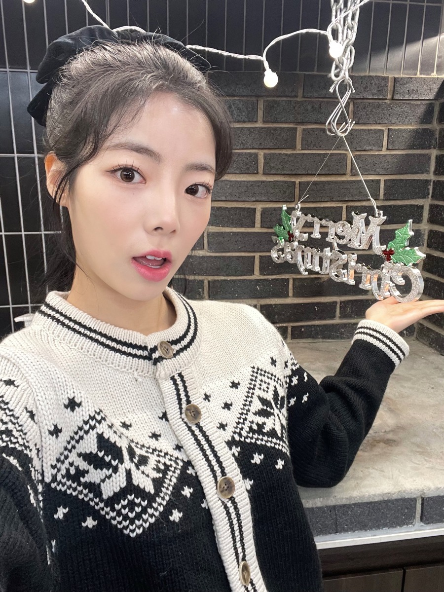 weverse_0-264625852.jpg