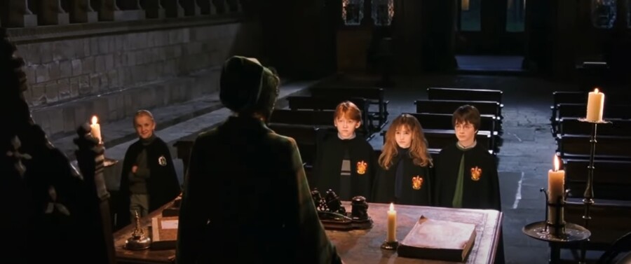 해리포터) 뜯어보면 더 재미있는 1권 그리핀도르 점수 몰빵 썰_4.jpg