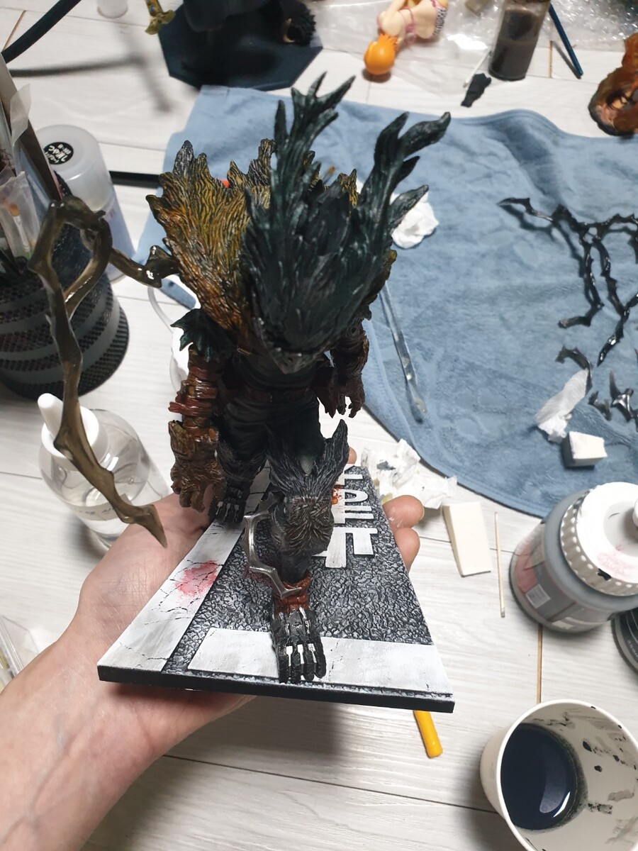 미도리야 이즈쿠 흑화 리페인트_2.jpg