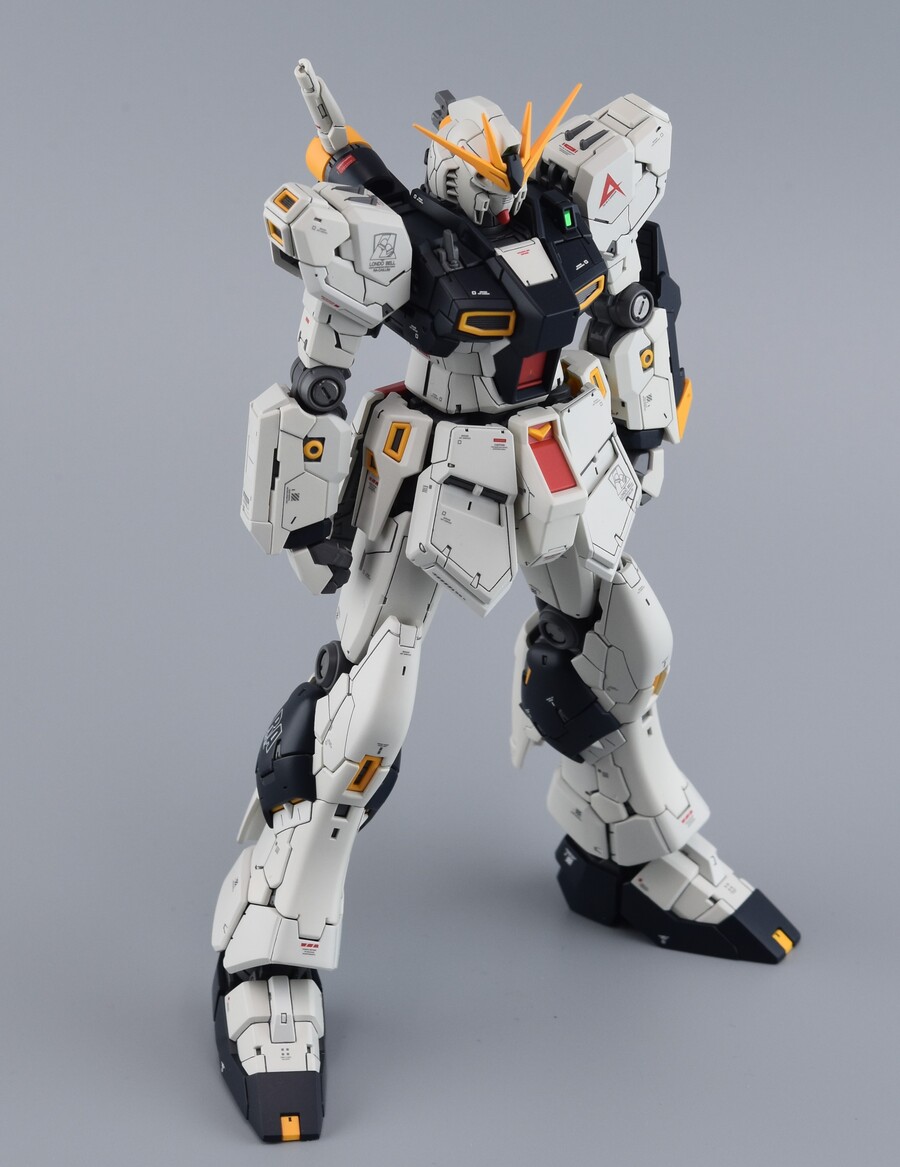 ﻿[RG] 뉴건담 RX-93 v Gundam_23.jpg