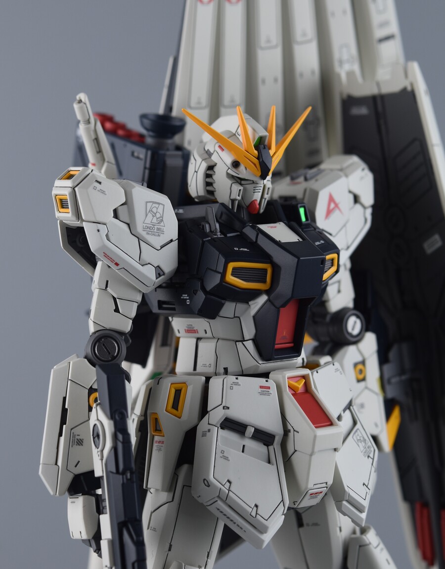 ﻿[RG] 뉴건담 RX-93 v Gundam_33.jpg