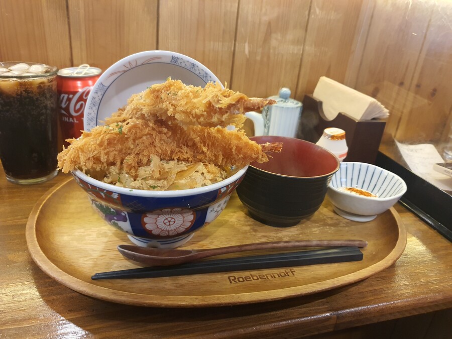 연남동에서 일식 덮밥 먹었습니다._3.jpg