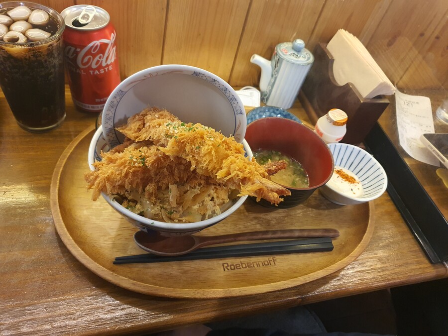 연남동에서 일식 덮밥 먹었습니다._4.jpg