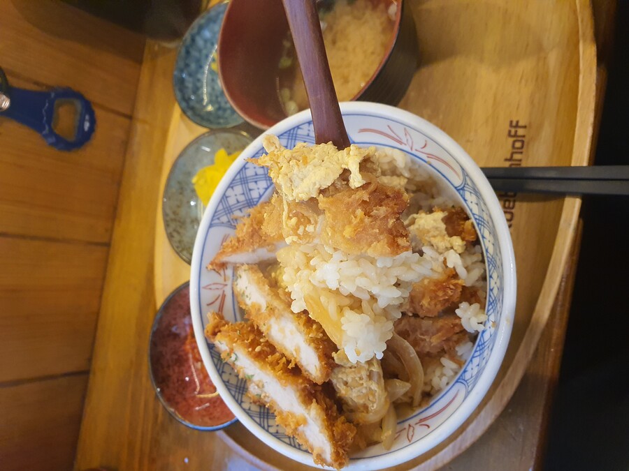 연남동에서 일식 덮밥 먹었습니다._8.jpg