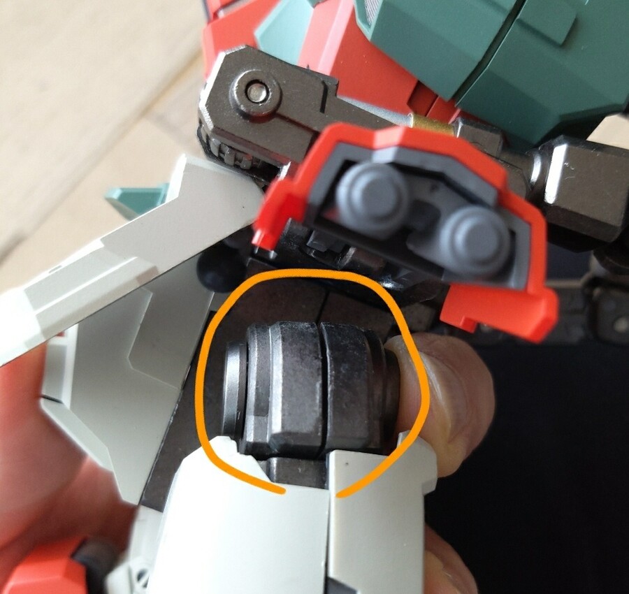 모쇼 버스터) 메탈 고관절 파손 수리법 아시는 분???_1.jpg