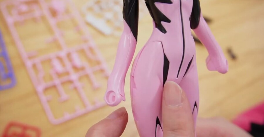 [맥스팩토리] PLAMAX 신 에반게리온 1탄 마리 일러스트리어스 조립 영상_17.jpg