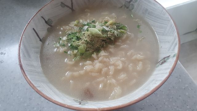 팔도진국설렁탕면 삼양우돈설렁탕면 맵싹갈비삼김_7.jpg