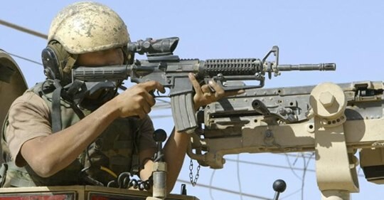 아인) 이 만화 밀리터리 고증은 미친수준이더라_5.jpg